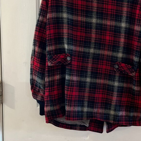 Vintage Pendleton Woman's Red Plaid Classic Outdoor Virgin Wool Jacket - Picture 5 of 9
